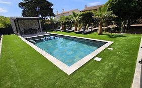 ETOILE DU BERGER Saint Aygulf 3 Villas et 4 appartements jardin individuel et piscine chauffée en saison - la mer et les plages 450 m